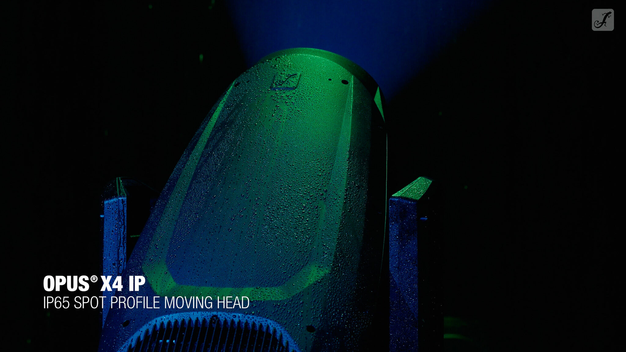 Close Up der neuen Cameo OPUS X4 IP. Es sind Wassertropfen zu sehen.